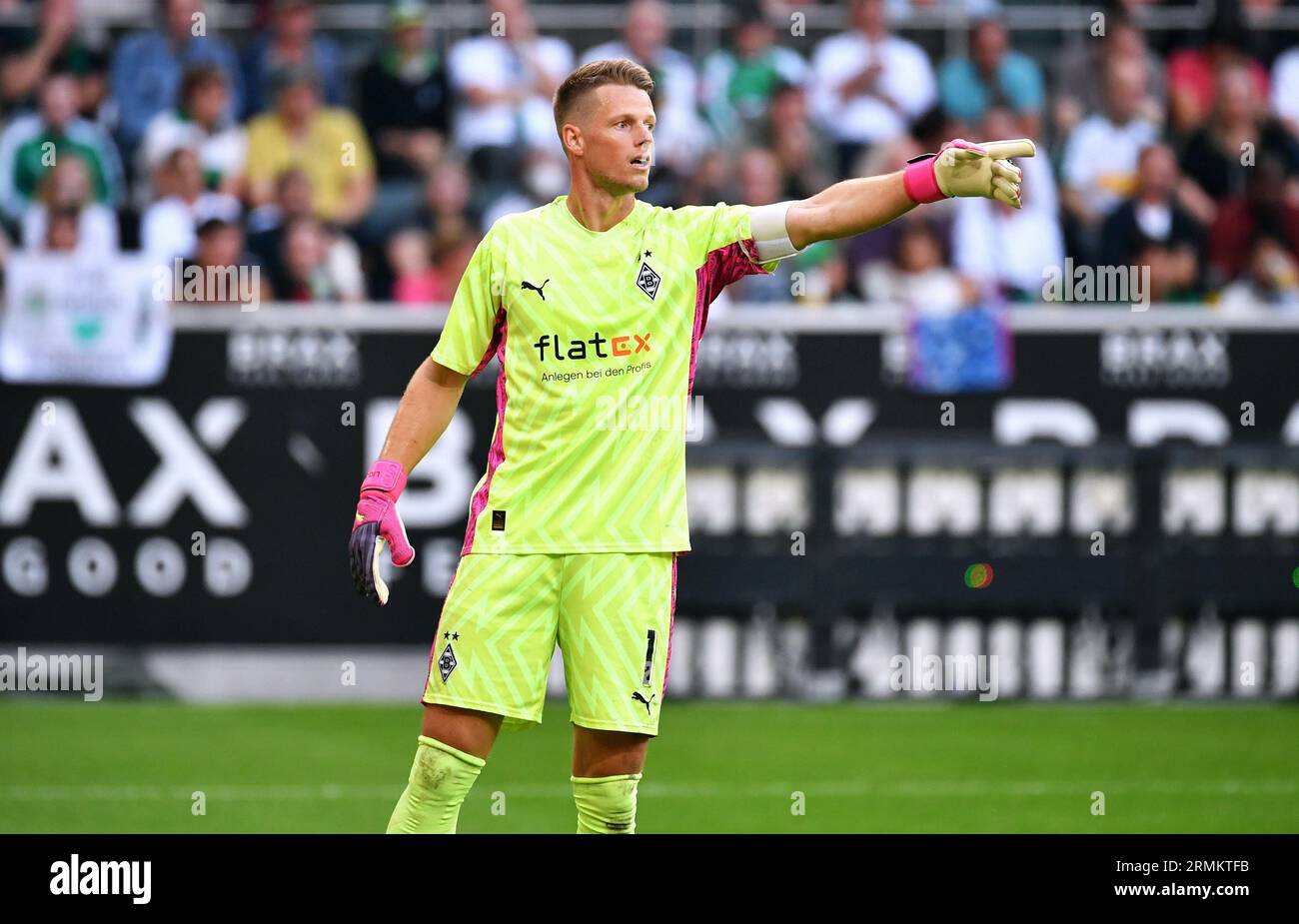 Bundesliga, Borussia Park Mönchengladbach : Borussia Mönchengladbach vs Bayer Leverkusen ; Jonas Omlin (BMG) Banque D'Images