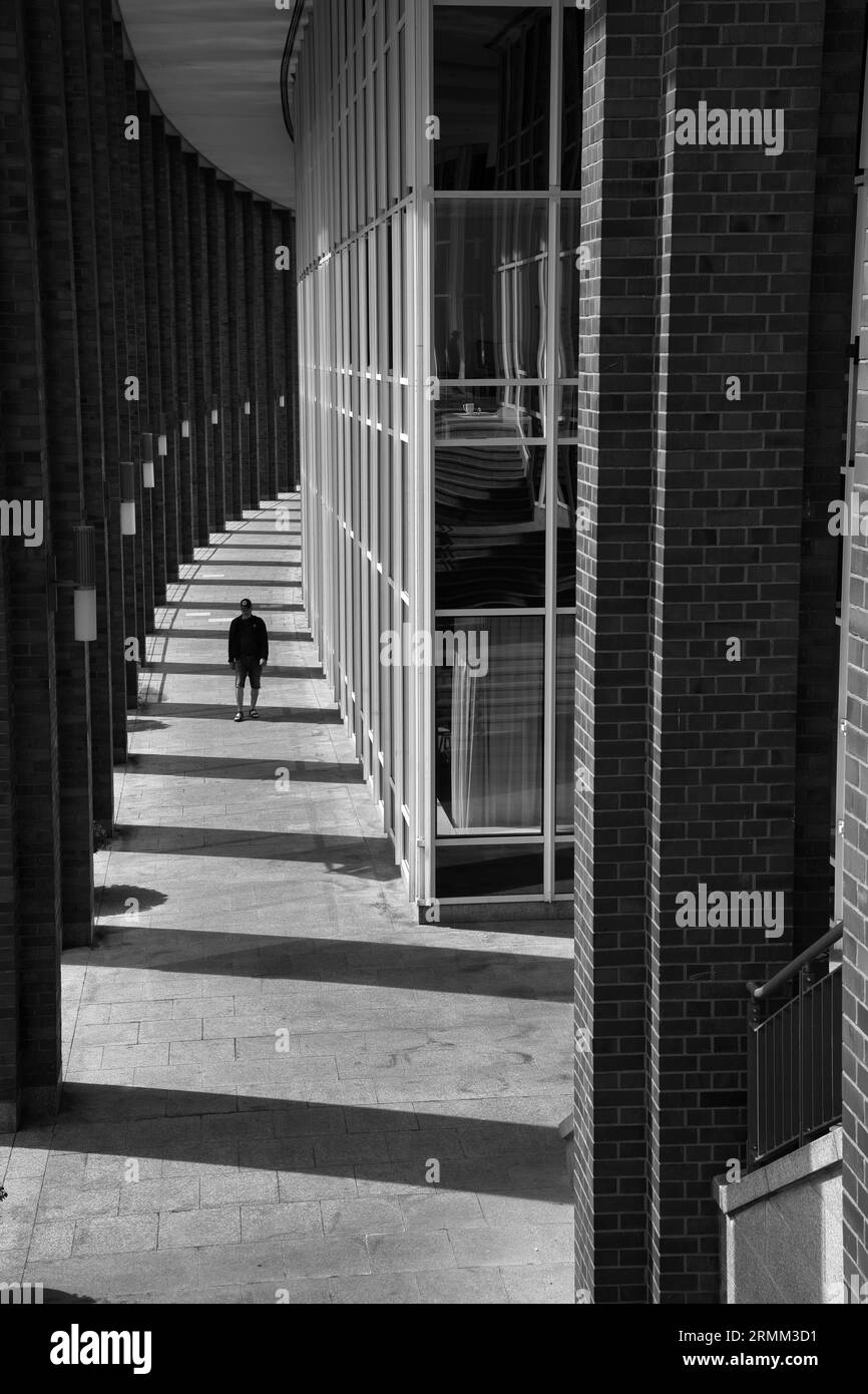 Allemagne, Allemagne, Hambourg, Stadthausbruecke, Michaelisbruecke, gang, personne, Flur, Licht, Schatten, Banque D'Images