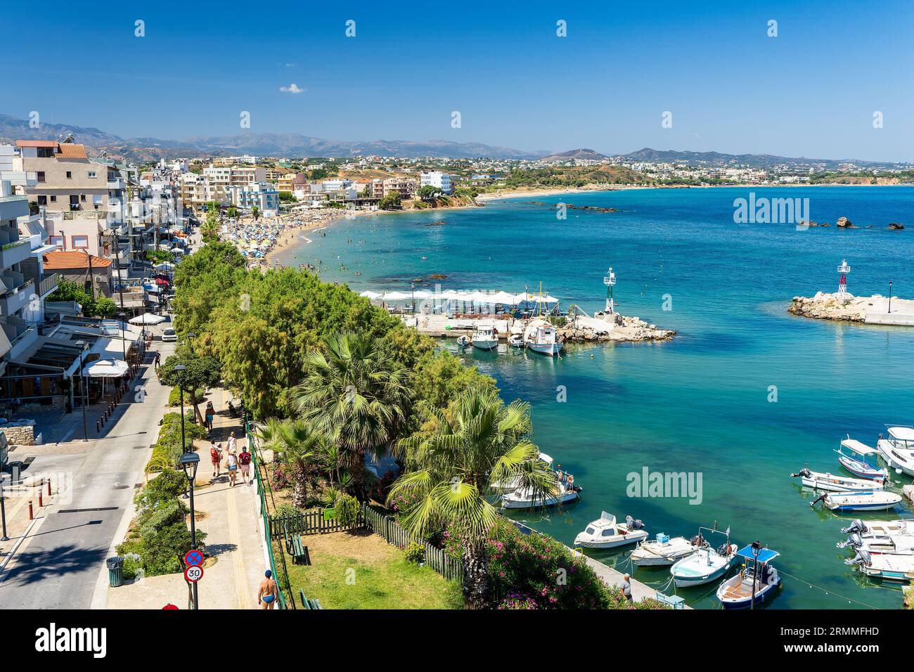 La station balnéaire de Nea Chora dans la ville de Chania en Crète occidentale (Grèce) Banque D'Images
