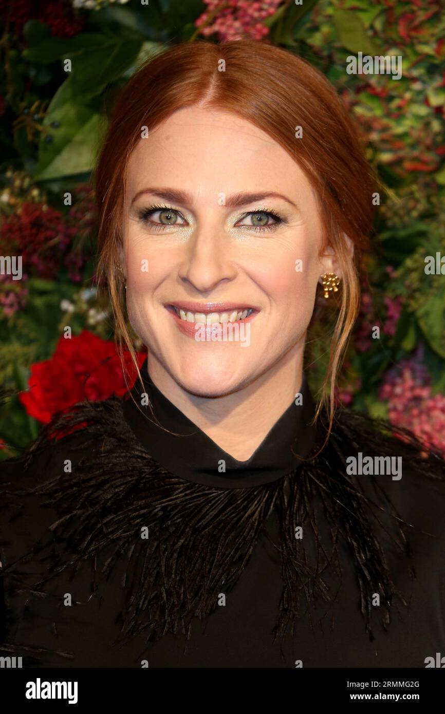 Londres, Royaume-Uni. 18 novembre 2018. Rosalie Craig assiste aux Evening Standard Theatre Awards 2018 au Theatre Royal Drury Lane à Londres, en Angleterre. (Photo Fred Duval/SOPA Images/Sipa USA) crédit : SIPA USA/Alamy Live News Banque D'Images