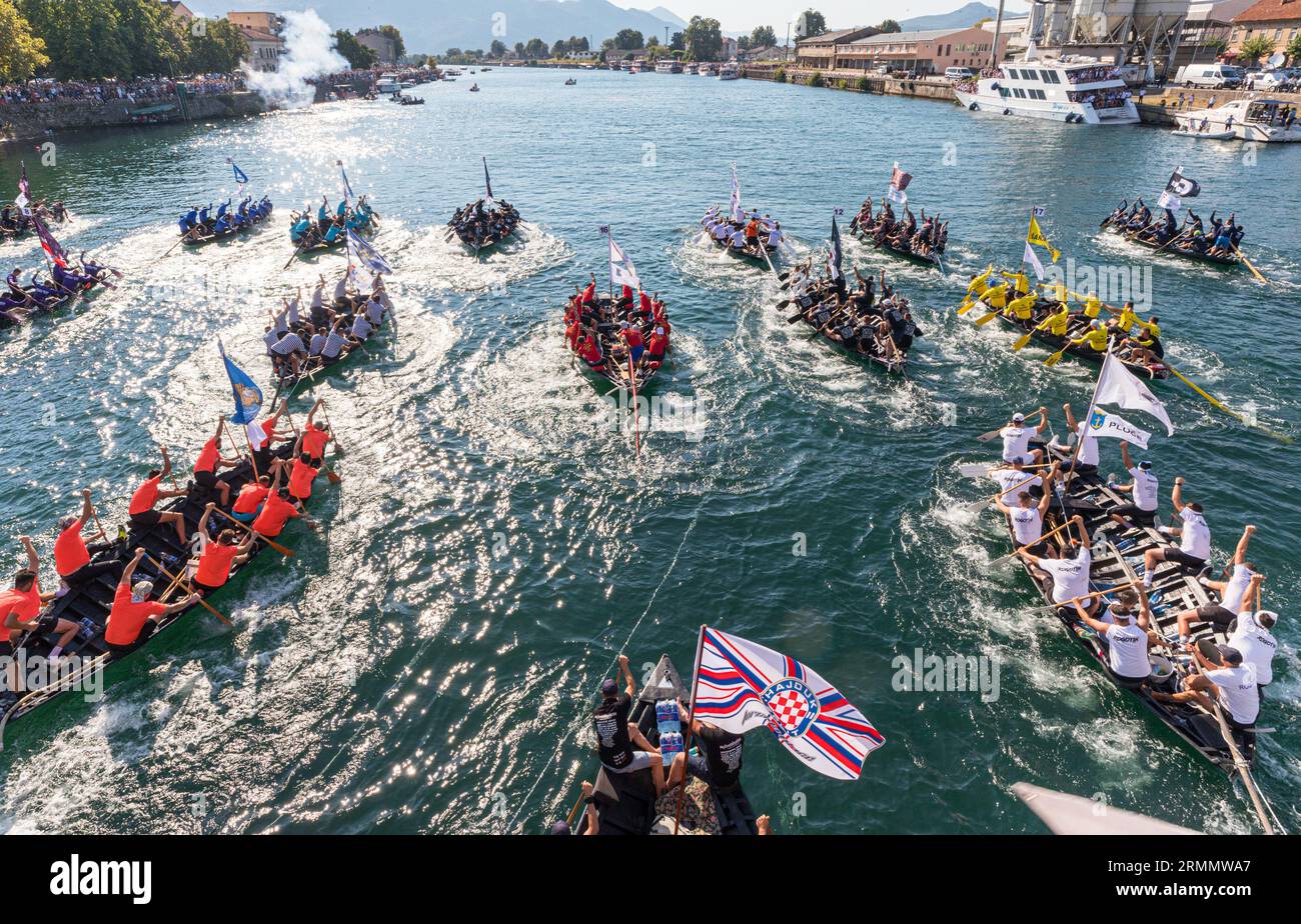 Metkovic, course Neretva, 'Ladja Competitions', position de départ Banque D'Images