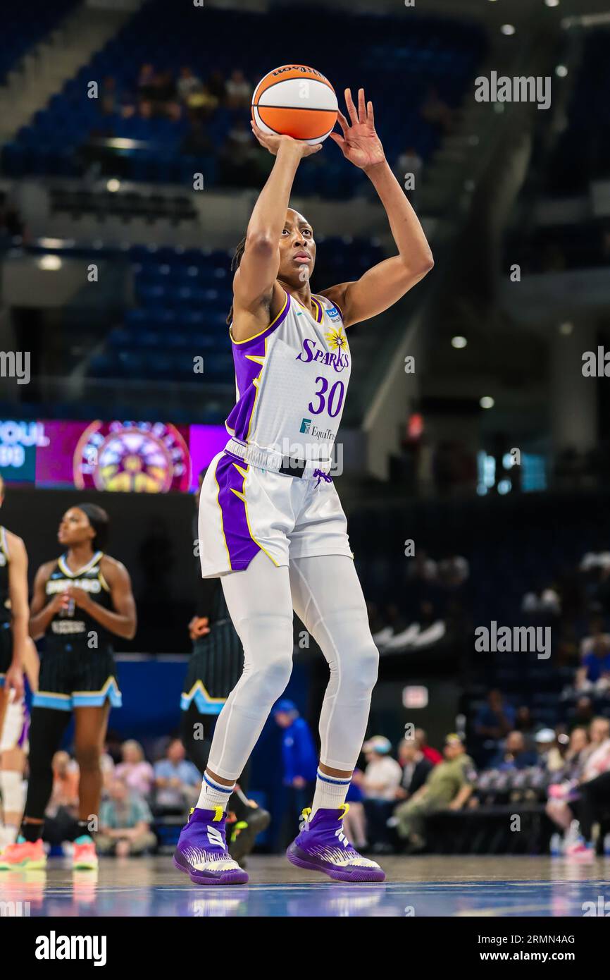 Nneka Ogwumike des LA Sparks tourne un lancer franc à Chicago, Illinois à la Wintrust Arena. Banque D'Images