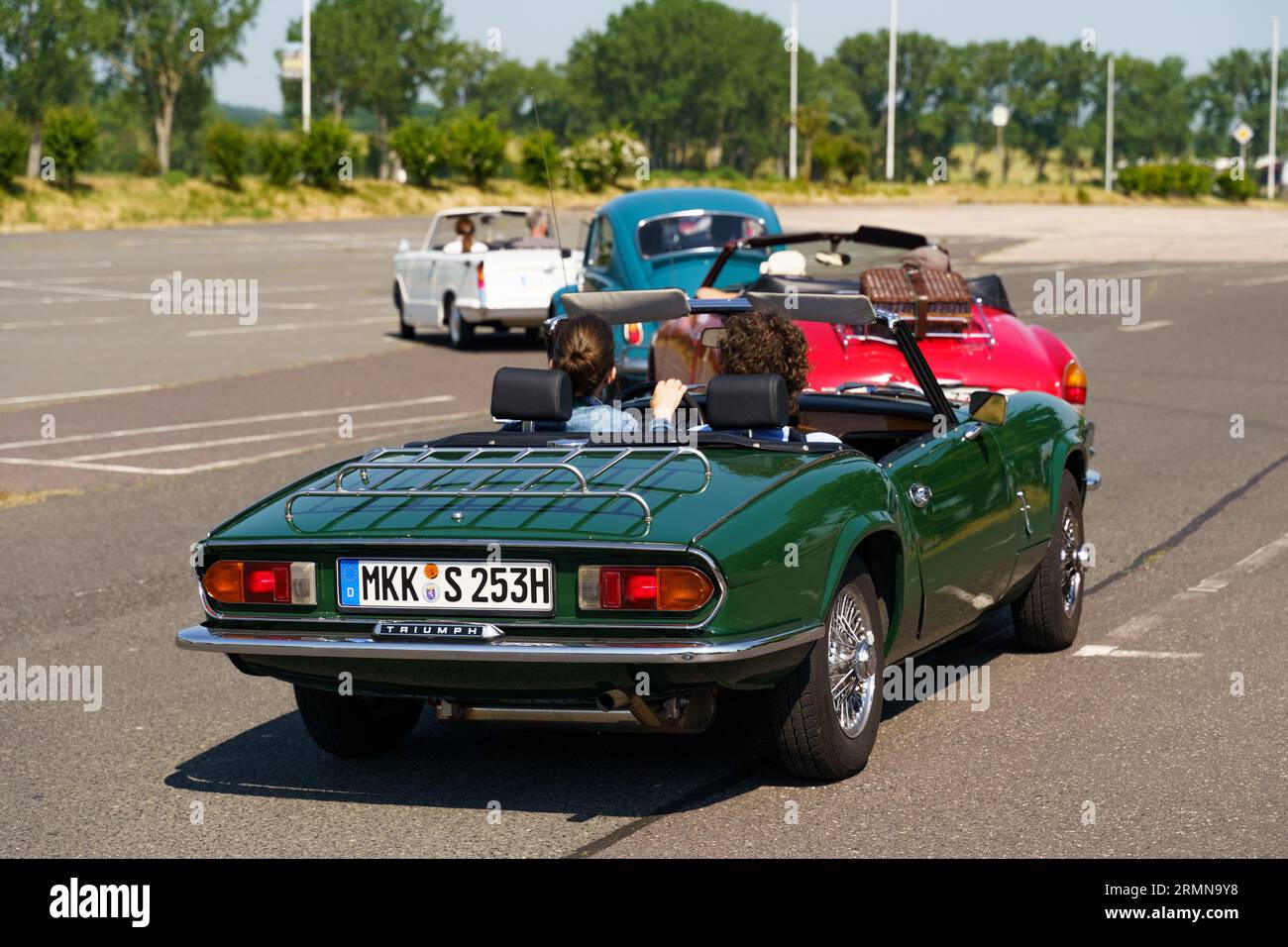 Waltershausen, Allemagne - 10 juin 2023 : Triumph Spritfire vintage british car Ride sur Burgenland Classic car course. Vue arrière. Banque D'Images