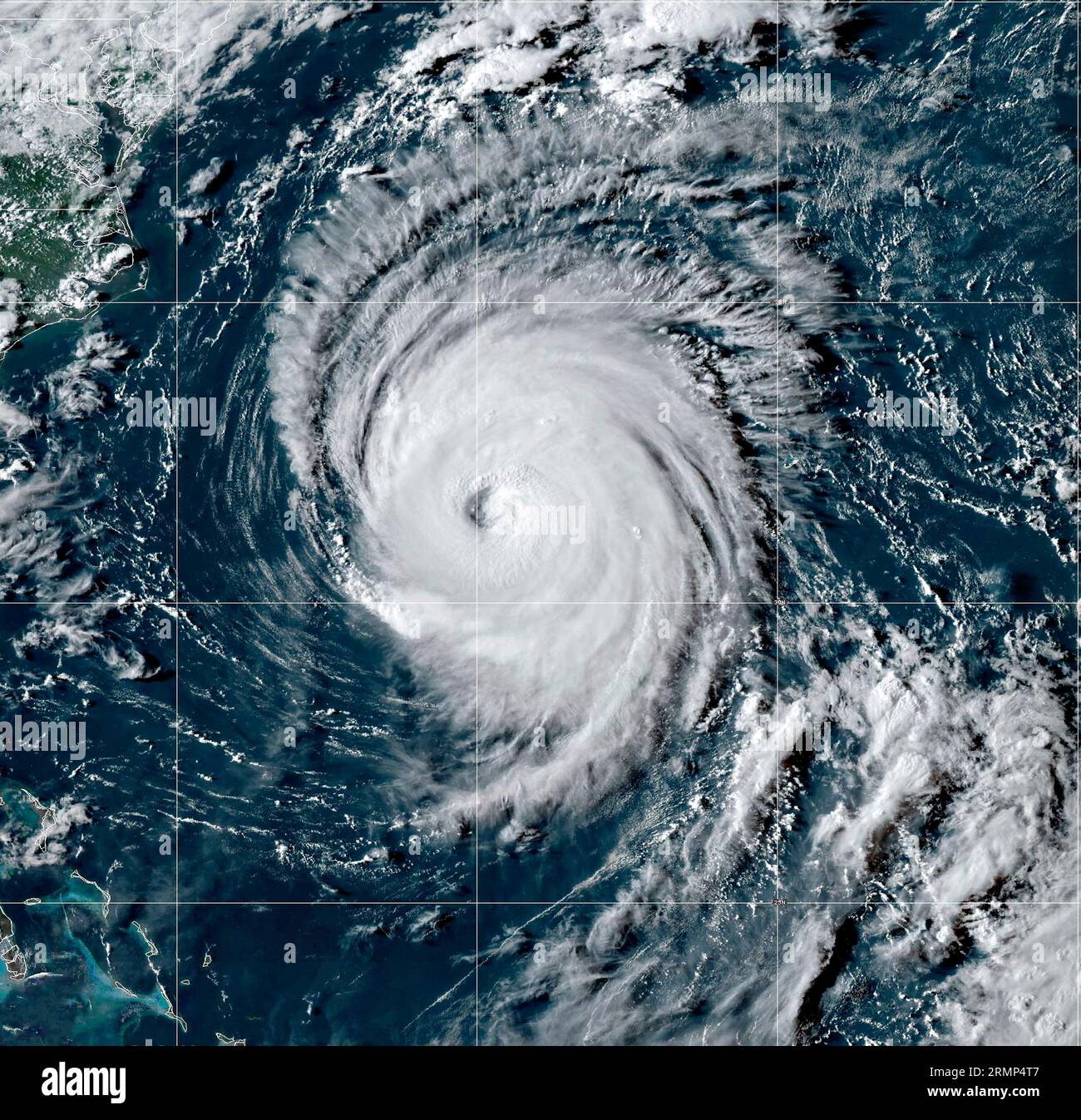 Miami, États-Unis. 29 août 2023. Image satellite GEOS-est de la NOAA montrant l'ouragan Franklin alors qu'il remonte la côte est de l'océan Atlantique comme tempête de catégorie 4 avec des vents de 140 mi/h vers les Bermudes, le 29 août 2023. Crédit : NESDIS/STAR/NOAA/Alamy Live News Banque D'Images