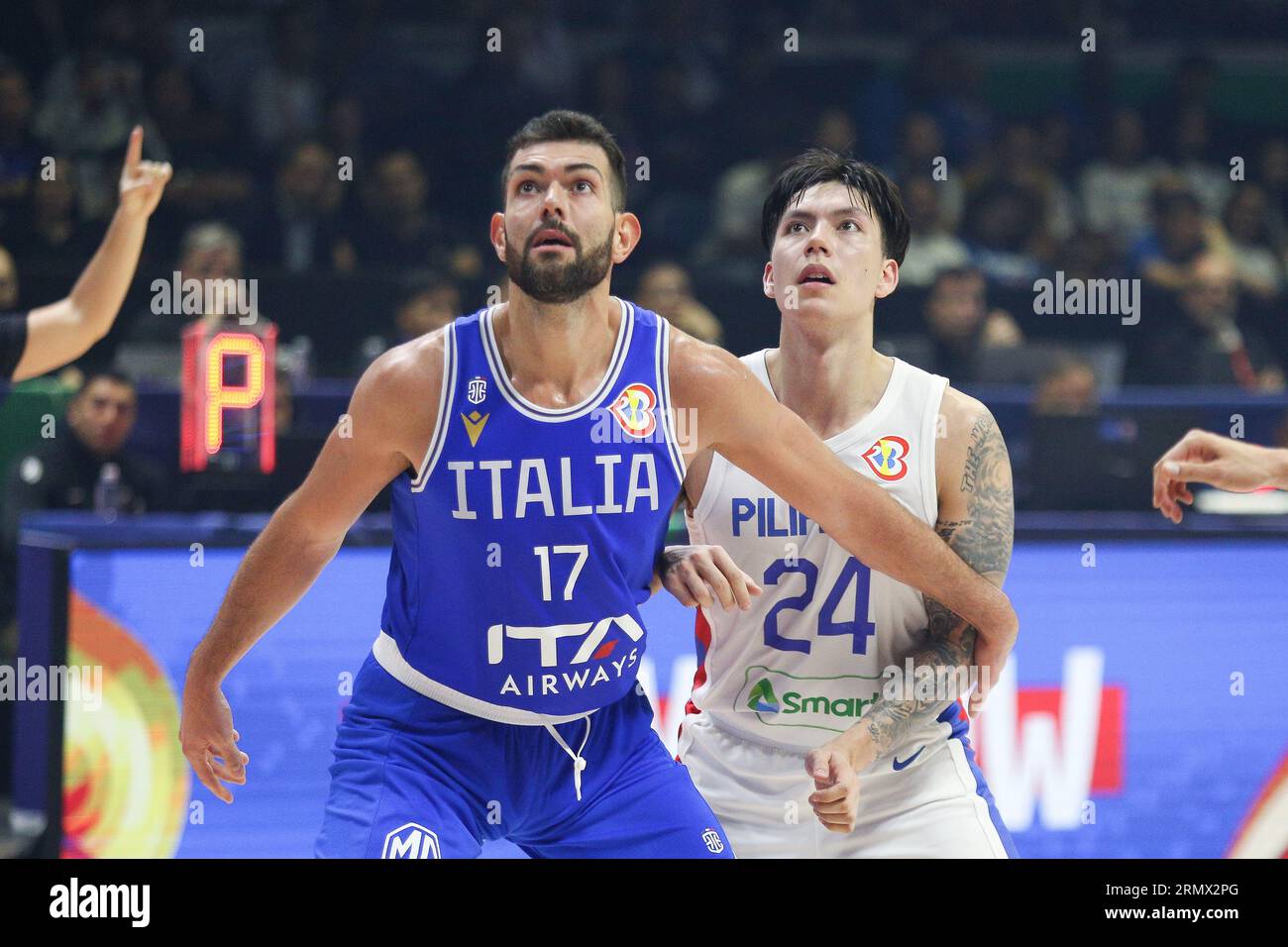 Quezon City, Philippines. 29 août 2023. Lors du match de coupe du monde FIBA 2023 entre l'Italie (bleu) et les Philippines (blanc) au Smart Araneta Coliseum, à Quezon City, Philippines, le 29 août 2023. L'Italie a gagné 90-83. (Photo de Dennis Jerome Acosta/Pacific Press/Sipa USA) crédit : SIPA USA/Alamy Live News Banque D'Images