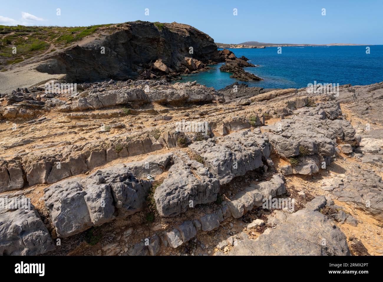 Formations rocheuses à Arenal d'en Castell Menorca Espagne Banque D'Images