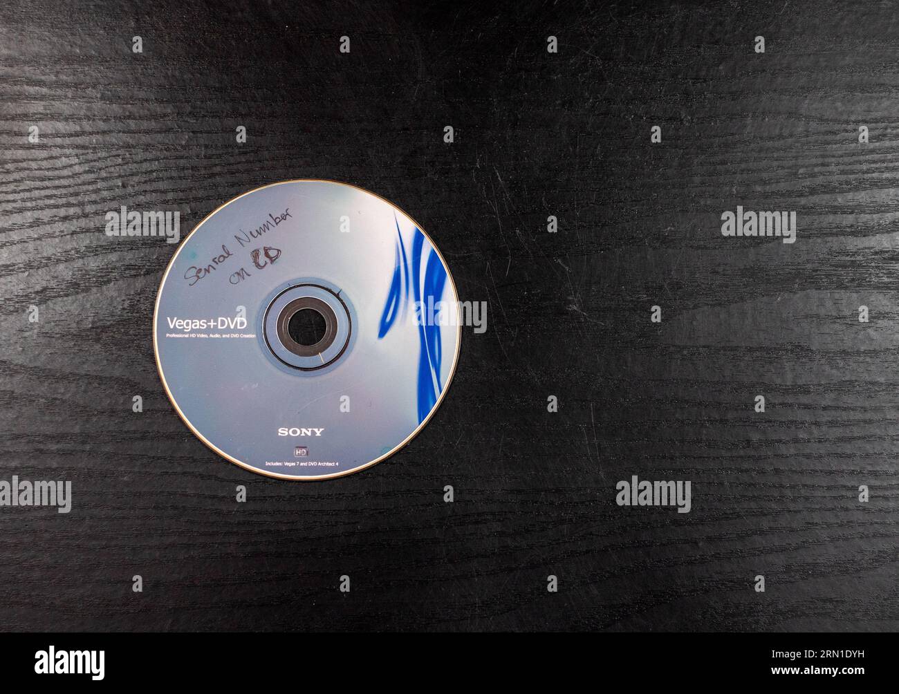 Logiciel de montage vidéo Windows Vegas by Sony sur disque compact