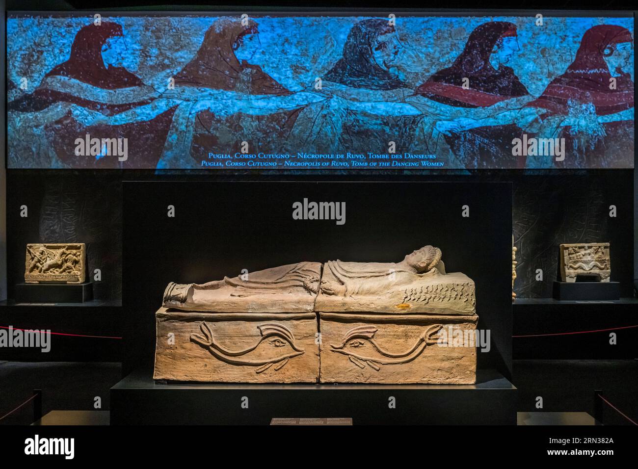 France, Gard, Nîmes, Musée de la Romanite, Etrusques, civilisation de la Méditerranée, sarcophage étrusque mâle (Tuscania tardif Banque D'Images