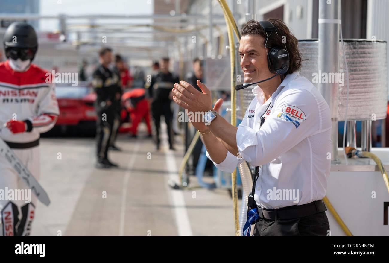 GRAN TURISMO (2023) ORLANDO BLOOM NEILL BLOMKAMP (DIR) COLUMBIA PICTURES/MOVIESTORE COLLECTION Banque D'Images