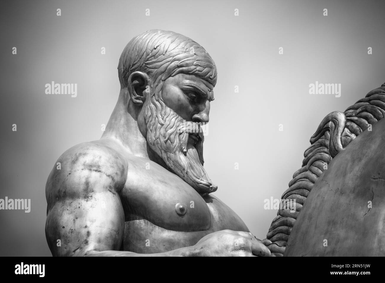 Statue de Valor, Arlington Memorial Bridge, Washington DC photographie en noir et blanc montrant une vue rapprochée de la tête, des épaules et de la crinière du cheval. Banque D'Images