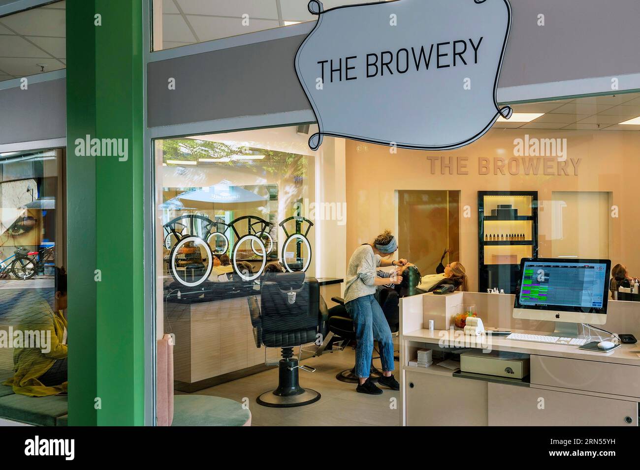 Salon de beauté pour sourcils, -THE BROWERY-, Amalienpassage, Maxvorstadt, Munich, haute Bavière, Bavière, Allemagne, Europe Banque D'Images