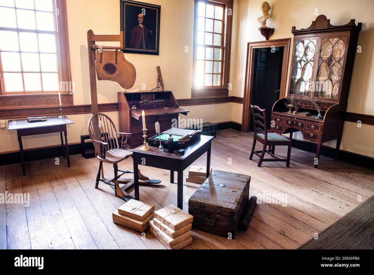 Mt VERNON, Alexandria, va — Bureau et bureau de George Washington au Mt. Vernon. La demeure historique de George Washington, le premier président des États-Unis, est préservée à Alexandrie. Ce domaine emblématique met en valeur la vie et l'héritage de Washington et reste un symbole durable du leadership et du patrimoine américains. Banque D'Images