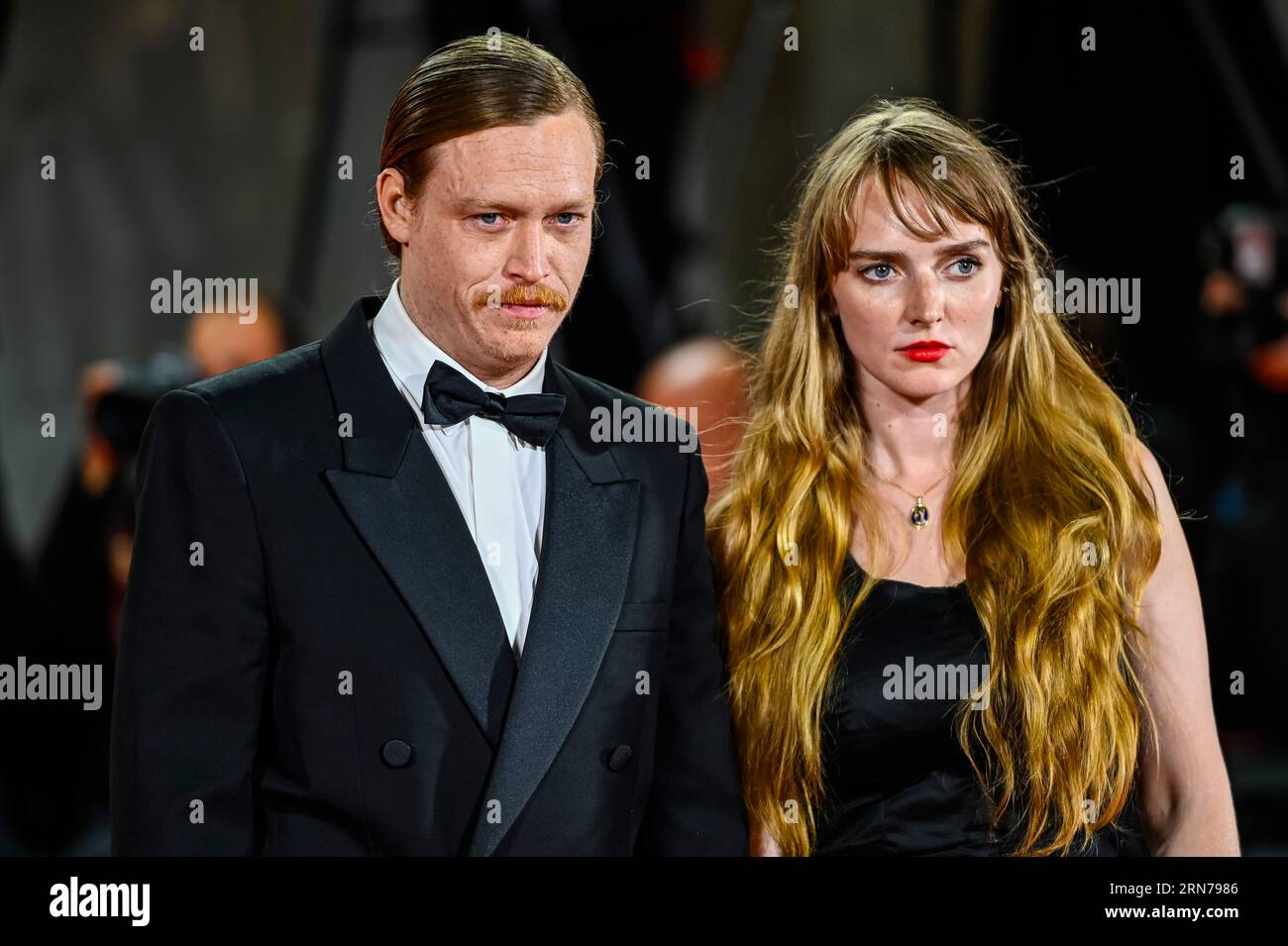 Venise, Italie. 31 août 2023. Caleb Landry Jones et Katya Zvereva arrivent à la première de Dogman à Sala Grande au 80e Festival International du film de Venise. Crédit : Euan Cherry/Alamy Live News Banque D'Images