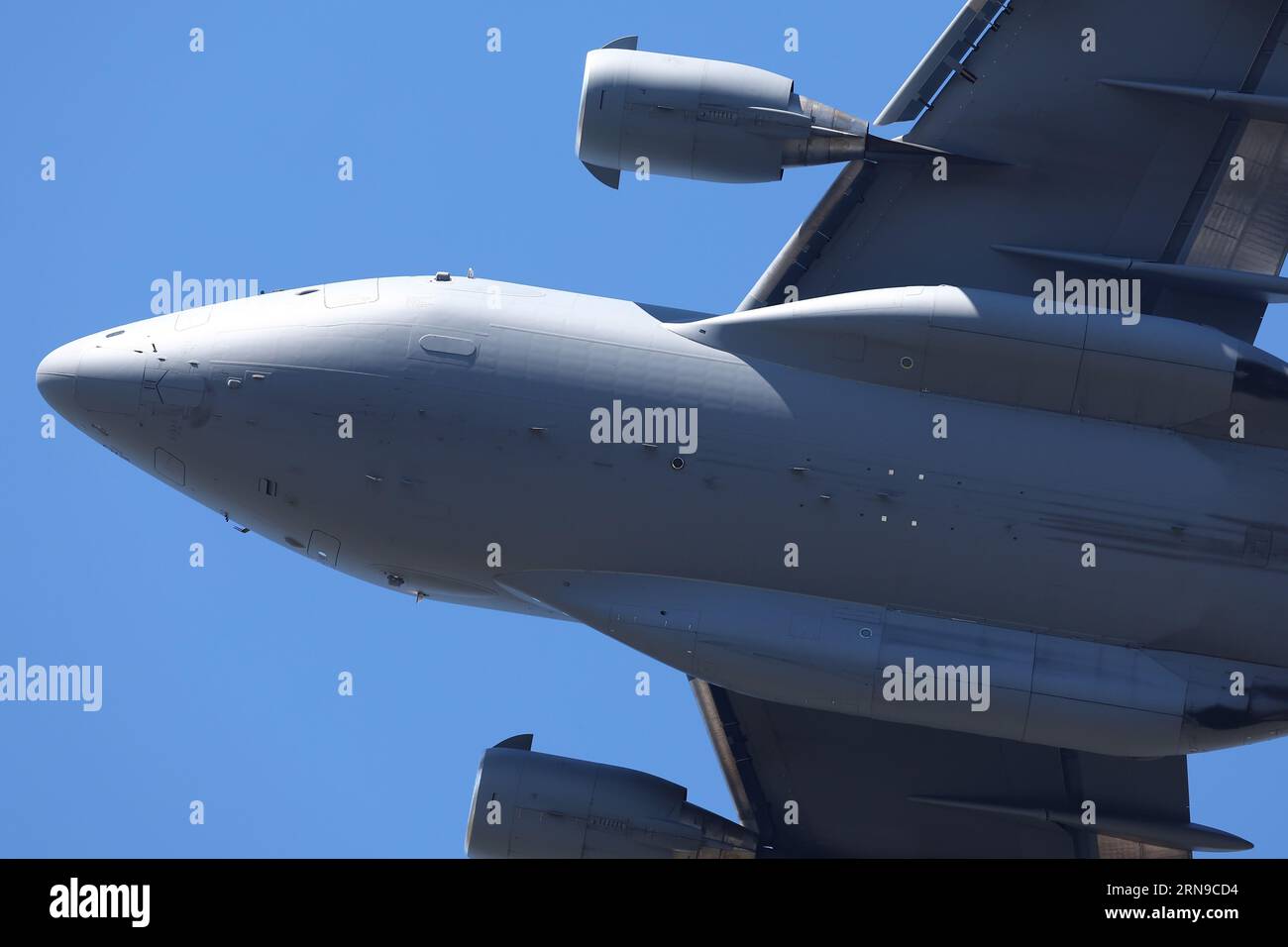 La Royal Australian Air Force alias RAAF s'entraîne au-dessus de la ville de Brisbane, Brisbane, Australie, le 1 septembre 2023 (photo de Patrick Hoelscher/News Images) Banque D'Images