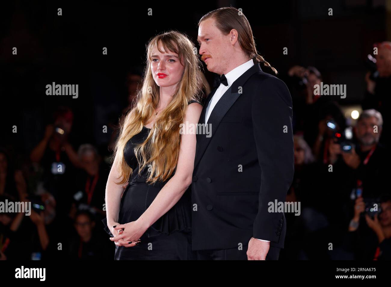 Katya Zvereva und Caleb Landry Jones BEI der Premiere des Kinofilms 'Dogman' auf der Biennale di Venezia 2023 / 80. Internationale Filmfestspiele von Venedig im Palazzo del Cinema. Venedig, 31.08.2023 Banque D'Images
