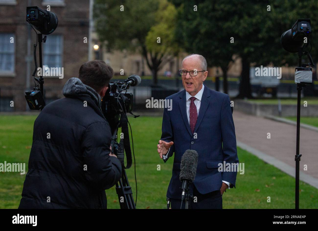 Londres, Angleterre, Royaume-Uni. 1 septembre 2023. NICK GIBB est vu à Westminster alors qu'il apparaît dans des émissions de petit-déjeuner télévisées expliquant la décision de fermer certaines écoles pour des raisons concrètes dangereuses. (Image de crédit : © Tayfun Salci/ZUMA Press Wire) USAGE ÉDITORIAL SEULEMENT! Non destiné à UN USAGE commercial ! Banque D'Images