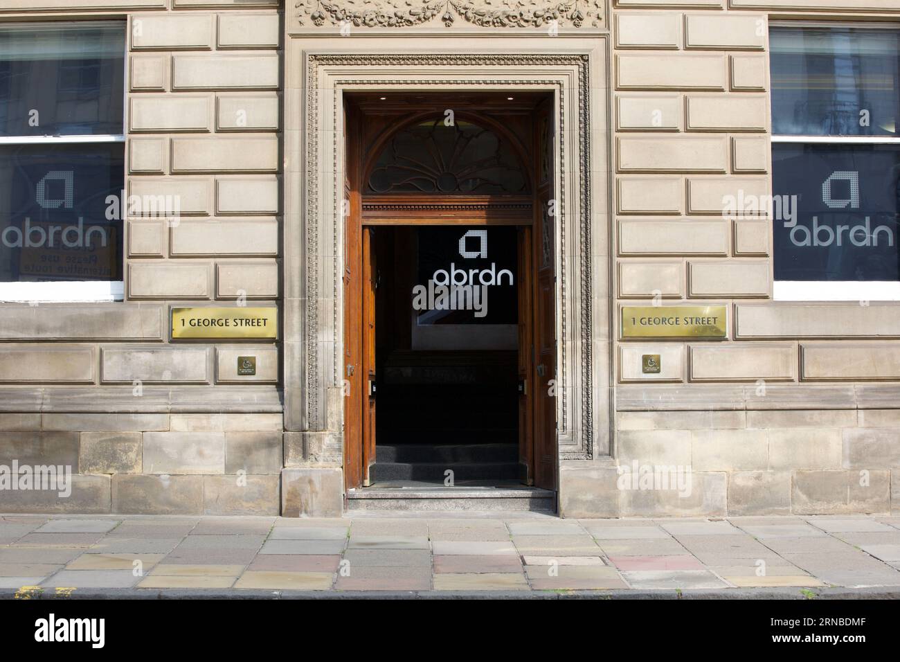 Edimbourg, Royaume-Uni, 31 août 2023 : extérieur du siège social de George Street d'Abrdn, le gestionnaire d'actifs coté en bourse. Photo : DB Media Services / Alamy Banque D'Images
