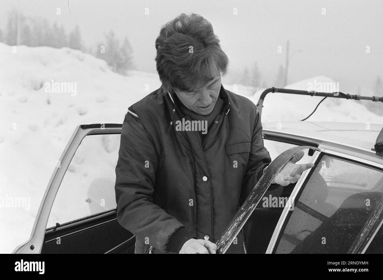 Réel 06 - 8 - 1974 : elle qui marche aloneBerit Mørdre Lammedal est de retour où nous sommes habitués à elle - au sommet du trône de ski de fond féminin norvégien. Après avoir été exclue du groupe élite l'an dernier, elle a fait son propre chemin avant les championnats du monde de cette année - et a réussi. Photo : Ivar Aaserud / Aktuell / NTB ***PHOTO NON TRAITÉE*** ce texte a été traduit automatiquement! Banque D'Images