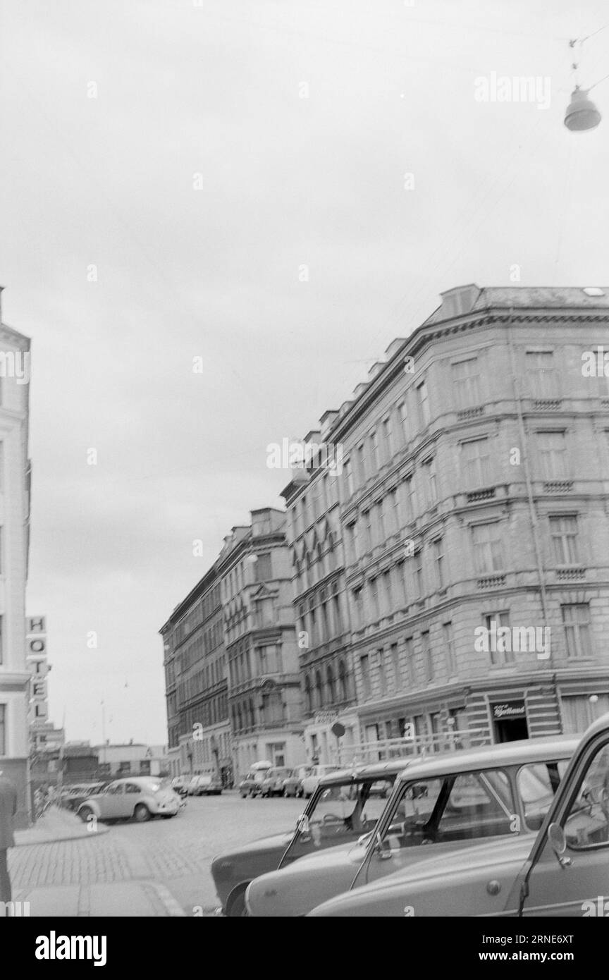 Réel 34 - 30 - 1974 : la police va en guerre contre les filles de la rue le quartier de plaisir de Copenhague doit être nettoyé. La prostitution doit sortir de la rue pour aller dans les bars et les hôtels. La façade doit être impeccable! Photo : Aktuell / NTB ***PHOTO NON TRAITÉE*** ce texte a été traduit automatiquement! Banque D'Images