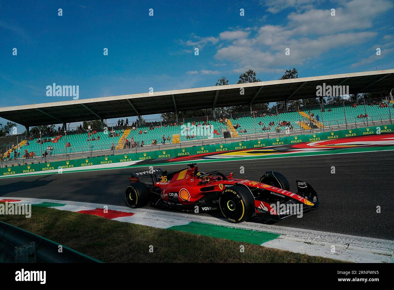 Monza, Italie. 01 septembre 2023. 1 septembre 2023, Autodromo Nazionale di Monza, Monza, FORMULE 1 PIRELLI GRAN PREMIO d'ITALIA 2023, dans la photo Charles Leclerc (MCO), Scuderia Ferrari crédit : dpa/Alamy Live News crédit : dpa Picture alliance/Alamy Live News Banque D'Images