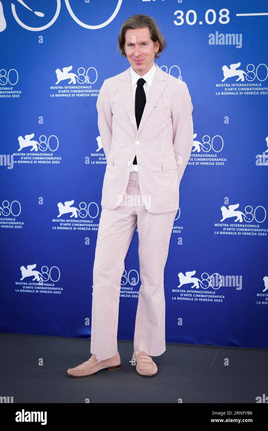 Venise, Italie. 01 septembre 2023. Le réalisateur Wes Anderson assiste à un photocall pour le film ''The Wonderful Story of Henry Sugar'' au 80e Festival International du film de Venise le 01 septembre 2023 à Venise, en Italie. (Photo Daniele Cifala/NurPhoto) crédit : NurPhoto SRL/Alamy Live News Banque D'Images
