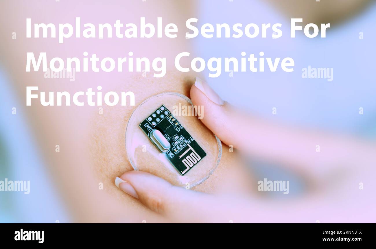 Capteurs implantables pour la surveillance de la fonction cognitive : dispositifs qui mesurent l'activité cérébrale, la performance cognitive, ou biomarqueurs neurologiques, aidant Banque D'Images