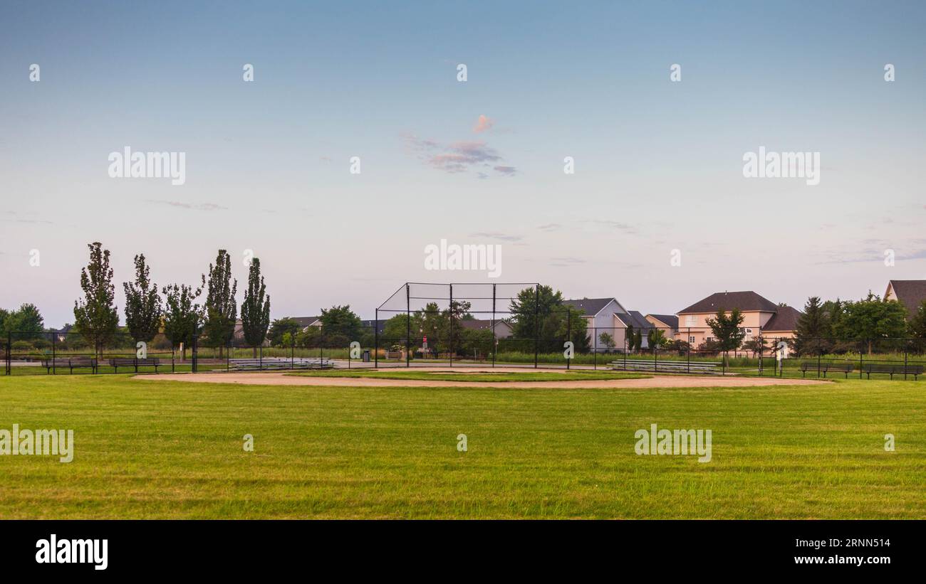 En regardant vers Homeplate de ce terrain de baseball depuis Centerfield Banque D'Images