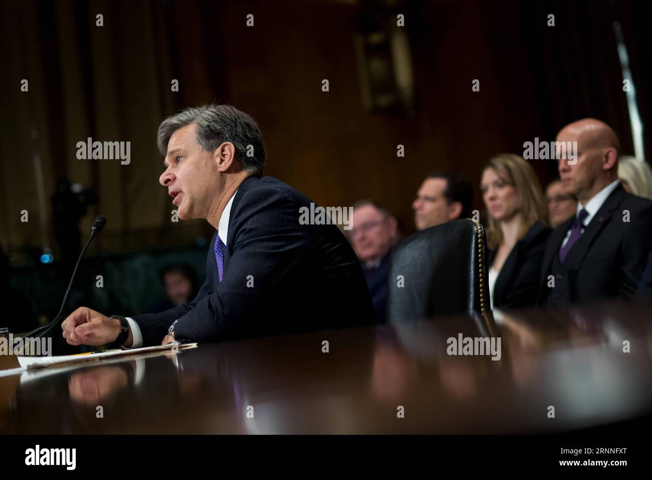 (170712) -- WASHINGTON, le 12 juillet 2017 -- Christopher A. Wray témoigne lors de l'audience du Comité judiciaire du Sénat sur sa nomination au poste de directeur du Federal Bureau of Investigation (FBI) à Washington D.C., aux États-Unis, le 12 juillet 2017.) U.S.-WASHINGTON D.C.-FBI-DIRECTOR-NOMINATE-HEARING TingxShen PUBLICATIONxNOTxINxCHN Washington juillet 12 2017 Christopher a Wray témoigne lors de l'audience du Comité judiciaire du Sénat SUR sa nomination pour être le nouveau directeur du Federal Bureau of Investigation FBI à Washington D C les États-Unis LE 12 2017 juillet U S Washington D C Banque D'Images