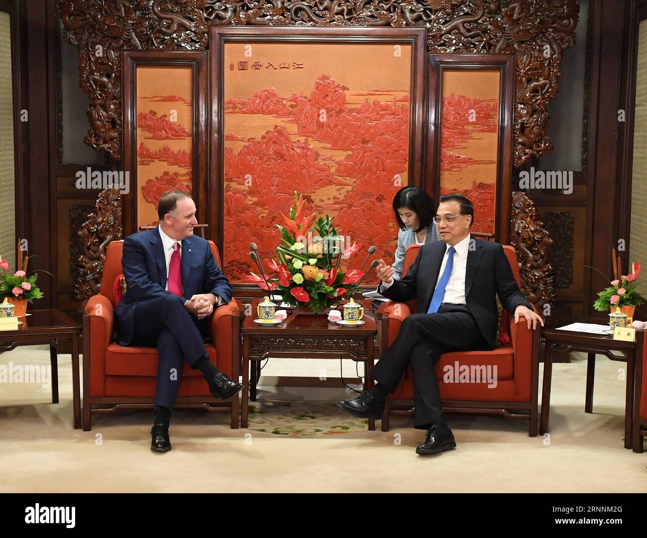 (170720) -- BEIJING, le 20 juillet 2017 -- le premier ministre chinois Li Keqiang rencontre l'ancien premier ministre néo-zélandais John Key à Beijing, capitale de la Chine, le 20 juillet 2017.) (Lb) CHINA-BEIJING-LI KEQIANG-NEW ZEALAND-JOHN KEY-MEETING (CN) ZhangxDuo PUBLICATIONxNOTxINxCHN Beijing juillet 20 2017 le premier ministre chinois a quitté Keqiang rencontre les anciens premiers ministres néo-zélandais John Key à Beijing capitale de la Chine juillet 20 2017 LB Chine Beijing a quitté Keqiang Nouvelle-Zélande John Key Meeting CN ZhangxDuo PUBLICATIONxNOTxNOTxINxCHN Banque D'Images