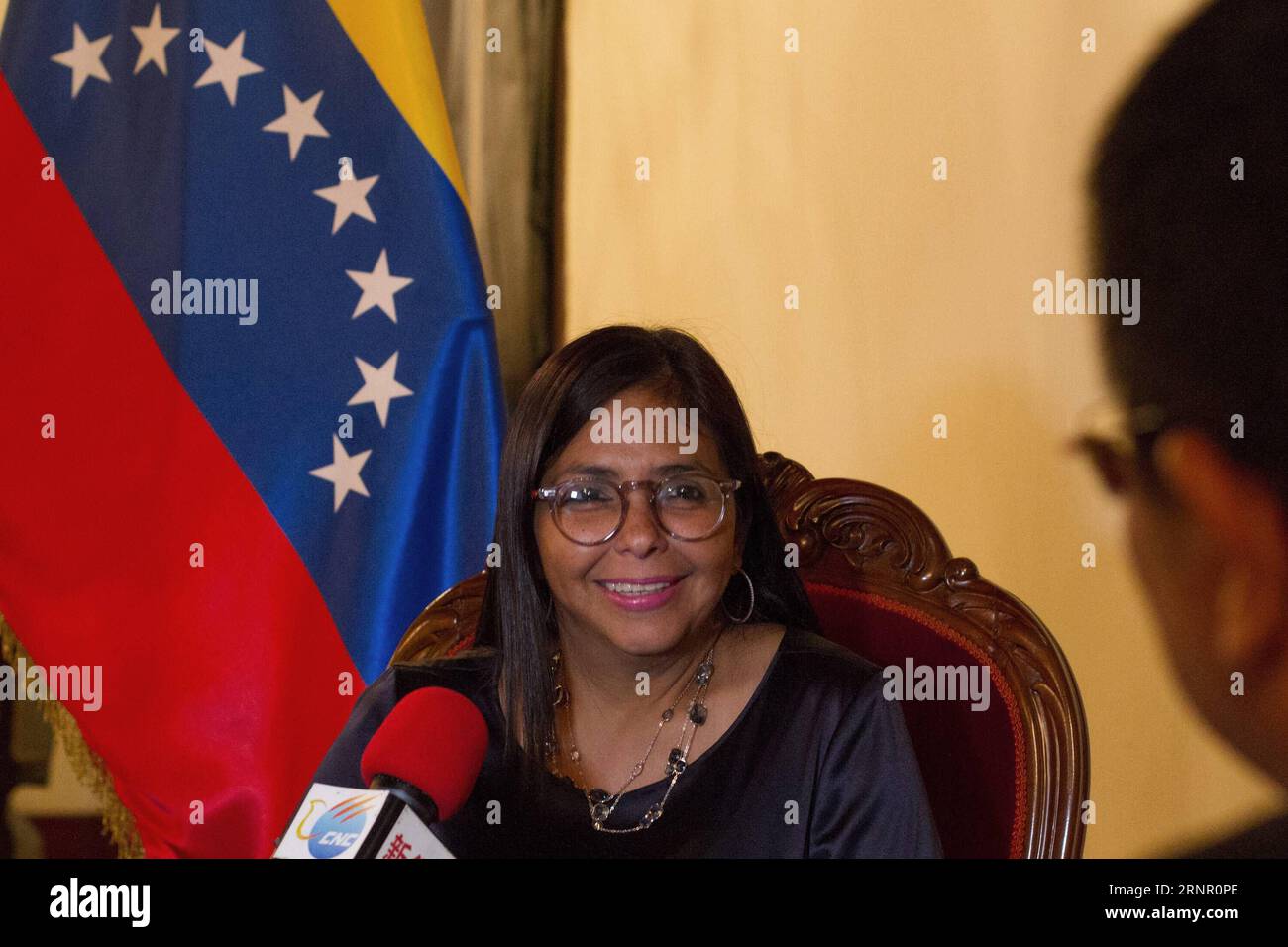 (170913) -- CARACAS, 13 septembre 2017 -- Delcy Rodriguez, présidente de l'Assemblée nationale constituante (ANC) du Venezuela, s'exprime lors d'une interview exclusive avec Xinhua à Caracas, Venezuela, le 8 septembre 2017. Delcy Rodriguez a déclaré que la Chine est un nouveau phare pour l'humanité et que la voie choisie par la Chine mène à une véritable égalité mondiale et à la sécurité internationale. Boris Vergara) (djj) VENEZUELA-CARACAS-ANC PRESIDENT-INTERVIEW e BorisxVergara PUBLICATIONxNOTxINxCHN Banque D'Images