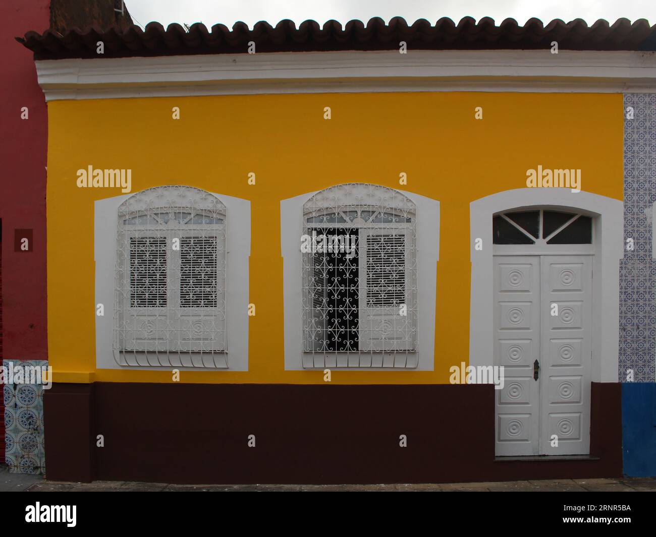 Façade typique d'une maison coloniale dans le centre historique de la ville de São Luís, Maranhão, nord-est du Brésil, Amérique du Sud Banque D'Images