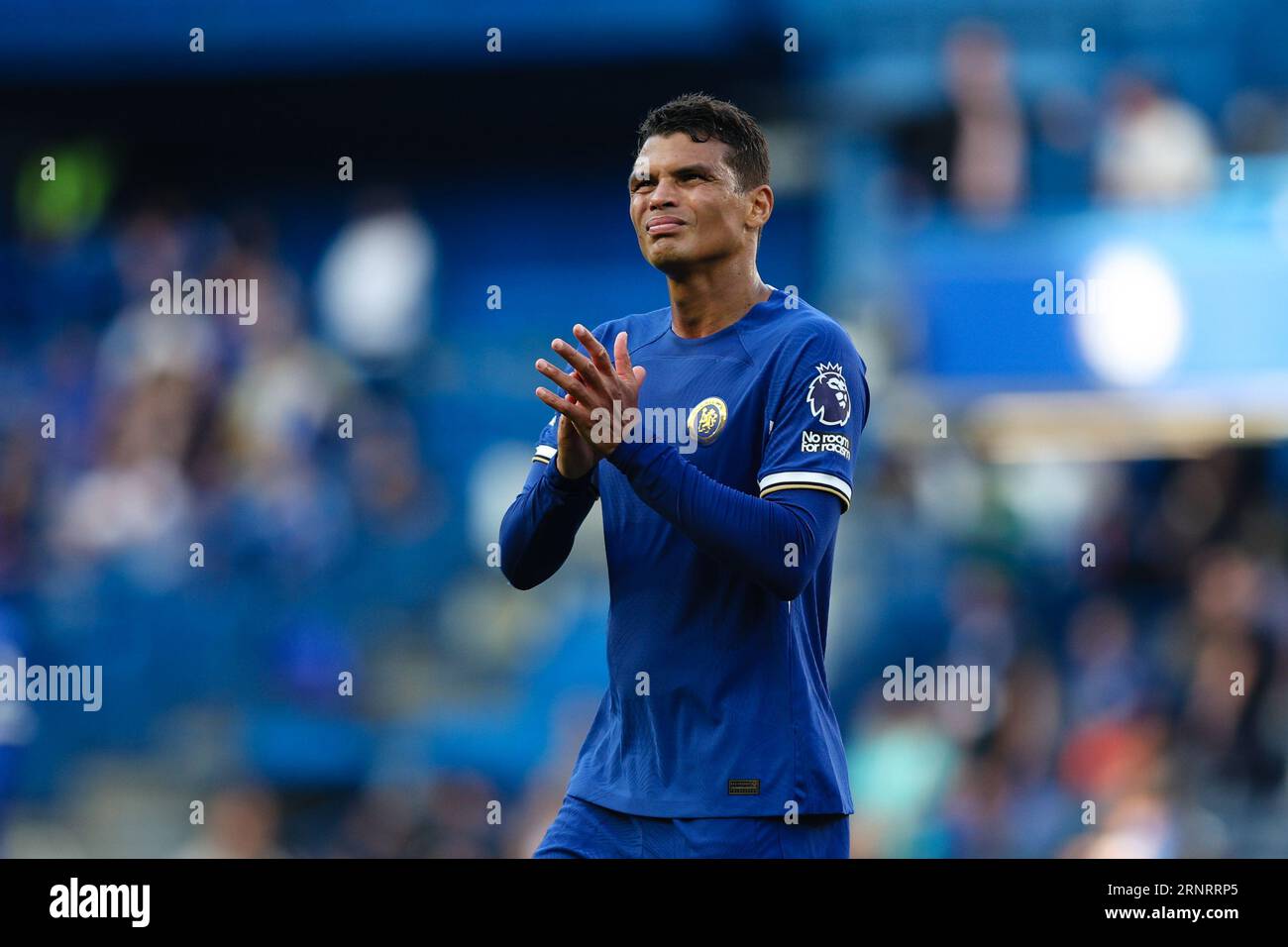 LONDRES, Royaume-Uni - 2 septembre 2023 : Thiago Silva de Chelsea applaudit les supporters après le match de Premier League entre Chelsea et Nottingham Forest à Stamford Bridge (crédit : Craig Mercer / Alamy Live News) Banque D'Images LONDRES, Royaume-Uni - 2 septembre 2023 : Thiago Silva de Chelsea applaudit les supporters après le match de Premier League entre Chelsea et Nottingham Forest à Stamford Bridge (crédit : Craig Mercer / Alamy Live News) Banque D'Images