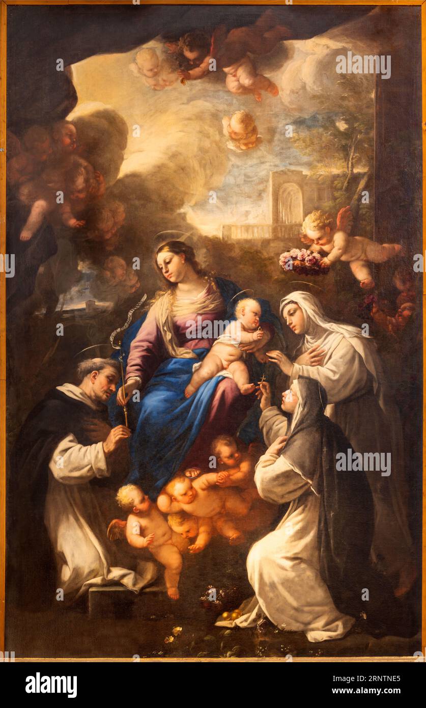 NAPLES, ITALIE - 20 AVRIL 2023 : la peinture de Madonna présentant le Rosaire à St. Dominique dans l'église Basilica di Santa Maria della Sanita Banque D'Images