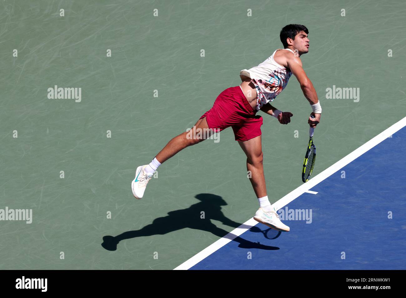 New York, États-Unis. 14 août 2023. New York, USA - 2 septembre : Carlos Alcaraz d'Espagne lors de son match de troisième tour contre Daniel Evans de Grande-Bretagne le jour 6 de l'US Open au USTA Billie Jean King National tennis Center le 2 septembre 2023 à New York, USA. ( Crédit : Adam Stoltman/Alamy Live News Banque D'Images