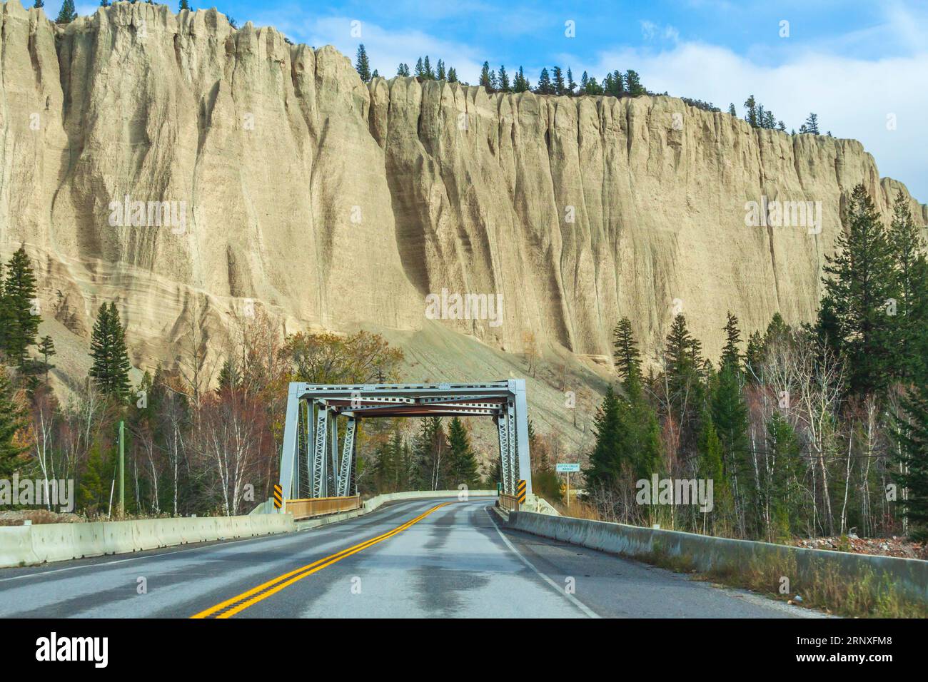 Scenic Drive sur la BC Highway 93 dans les montagnes Rocheuses de la Colombie-Britannique au Canada. Banque D'Images