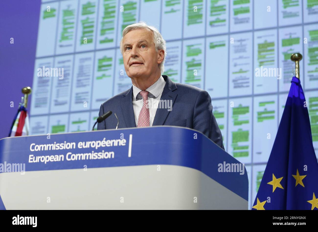 (180319) -- BRUXELLES, le 19 mars 2018 -- Michel Barnier, négociateur en chef de l Union européenne pour le Brexit, assiste à la conférence de presse avec David Davis, secrétaire britannique du Brexit (non vu) après un nouveau cycle de négociations sur les négociations sur le Brexit à la Commission européenne à Bruxelles, Belgique, en mars. 19, 2018.) (yk) BELGIUM-BRUSSELS-BREXIT-TALKS-PRESS CONFERENCE YexPingfan PUBLICATIONxNOTxINxCHN Banque D'Images