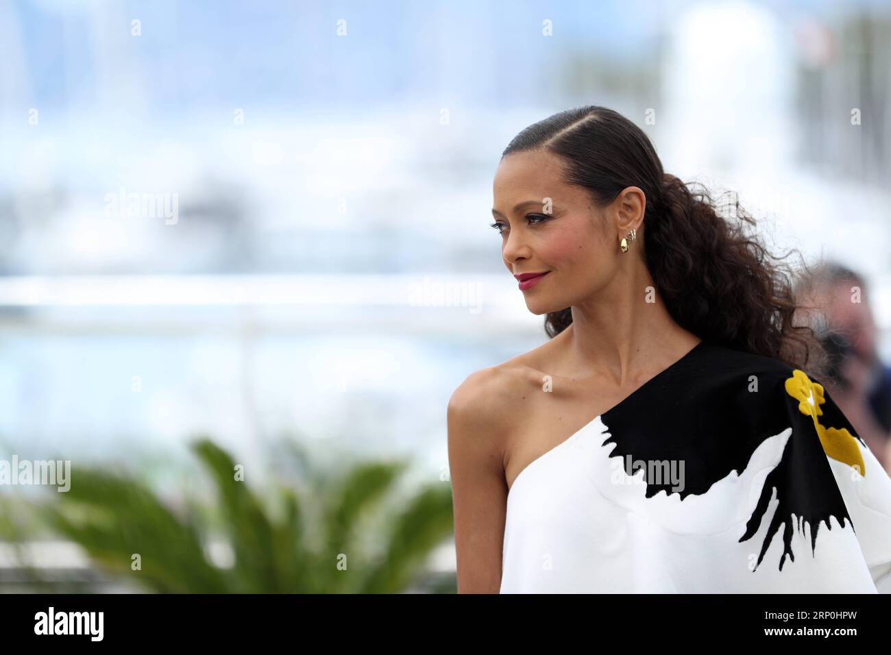 (180515) -- CANNES, le 15 mai 2018 -- l'actrice Thandie Newton du film Solo : a Star Wars Story pose lors d'un photocall au 71e Festival International du film de Cannes à Cannes, France, le 15 mai 2018. Le 71e Festival International du film de Cannes se tient du 8 au 19 mai. ) FRANCE-CANNES-FILM FESTIVAL-SOLO-PHOTOCALL LUOXHUANHUAN PUBLICATIONXNOTXINXCHN Banque D'Images