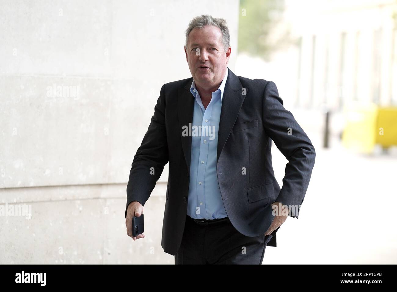 Piers Morgan, arrive à BBC Broadcasting House à Londres, pour apparaître sur le programme d'actualité de BBC One, dimanche avec Laura Kuenssberg. Date de la photo : dimanche 3 septembre 2023. Banque D'Images