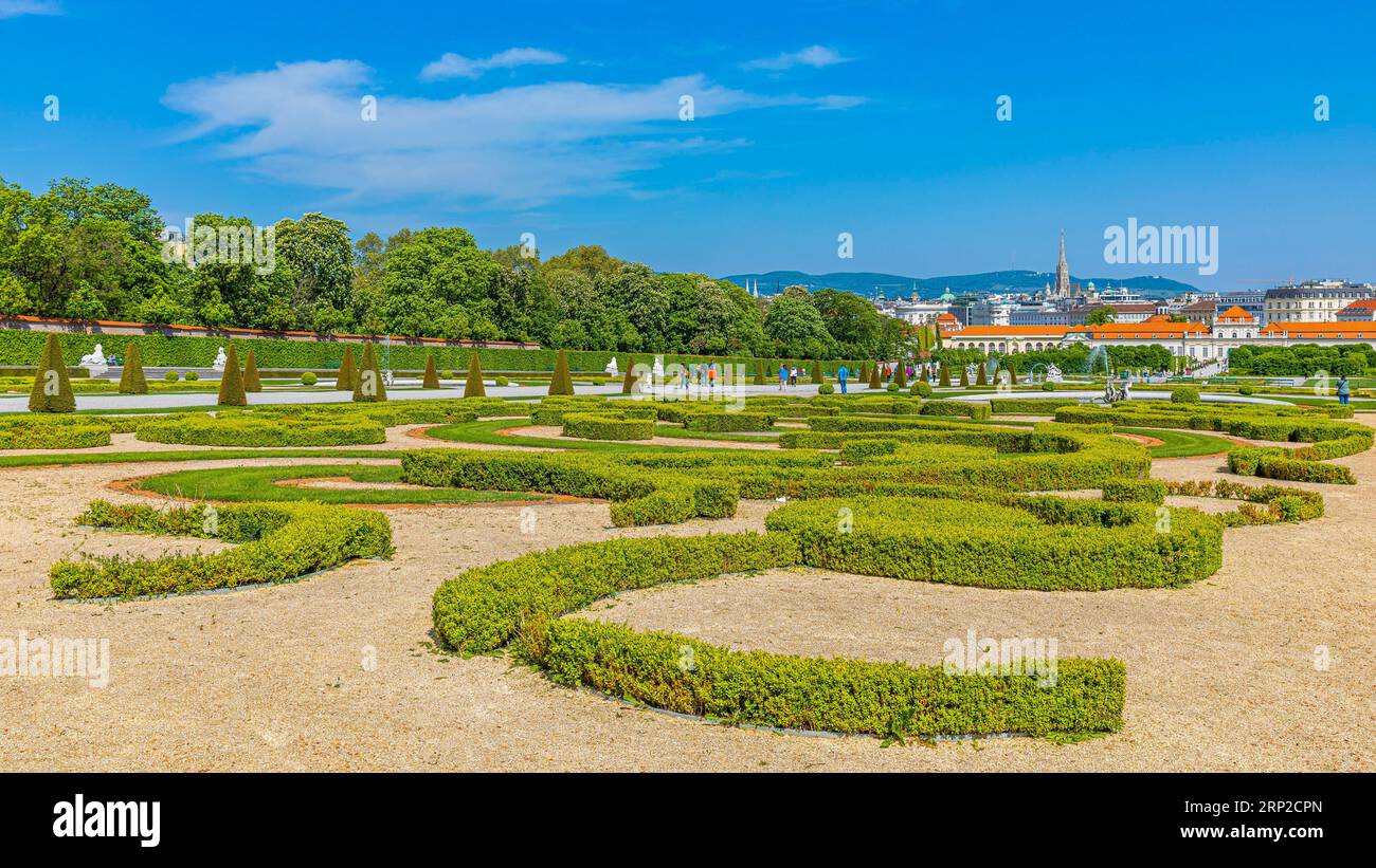 Jardin du Belvédère français avec vue sur la ville de Vienne, Vienne, Autriche Banque D'Images