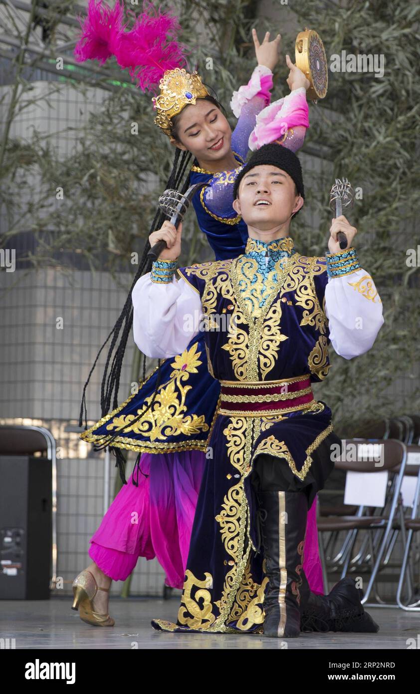 (180908) -- TOKYO, 8 septembre 2018 -- des danseurs de la ville de Lanzhou se produisent lors de la cérémonie d'ouverture du Festival de Chine 2018 à Tokyo, Japon, le 8 septembre 2018. Le Festival de la Chine 2018, une foire qui présente la cuisine chinoise, les spécialités, la culture et le divertissement au peuple japonais dans un effort pour promouvoir l'amitié bilatérale, a débuté samedi au centre de Tokyo. (yg) FESTIVAL JAPON-TOKYO-CHINE DuxXiaoyi PUBLICATIONxNOTxINxCHN Banque D'Images