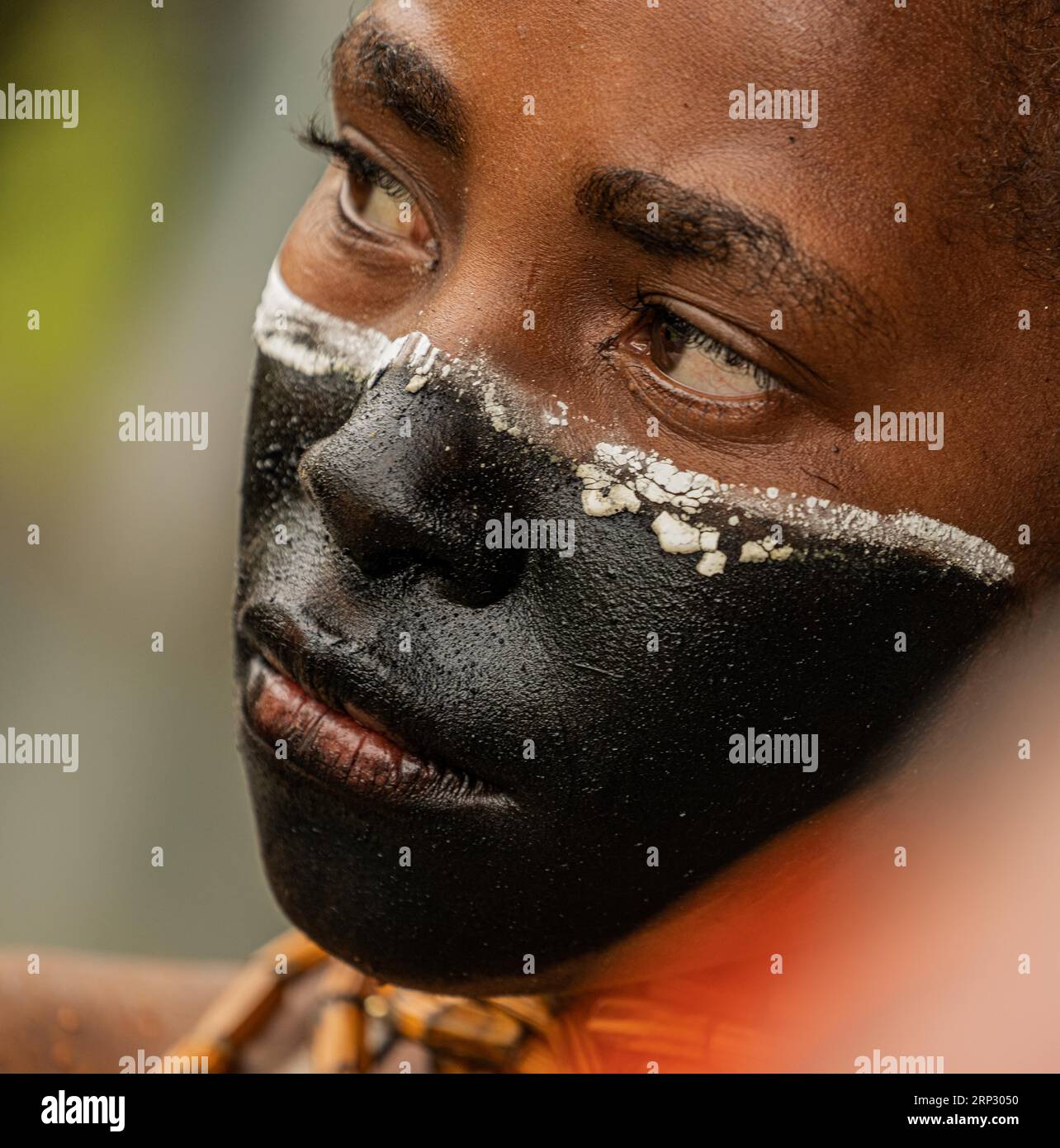 Fille avec peinture faciale, Sing Sing, Festival, Mont Hagen, Papouasie-Nouvelle-Guinée Banque D'Images