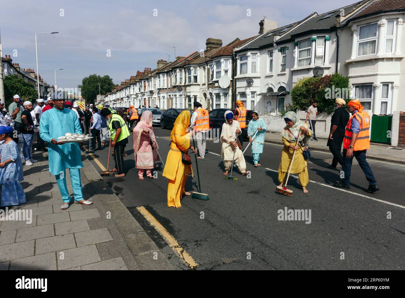 Londres, Royaume-Uni. 3 septembre 2023. Des milliers de Sikhs prennent part à la procession annuelle Nagar Kirtan, commençant à North Street Gurdwara, Barking et se terminant à High Road, Seven Kings Gurdwara, Ilford. © Simon King/ Alamy Live News Banque D'Images