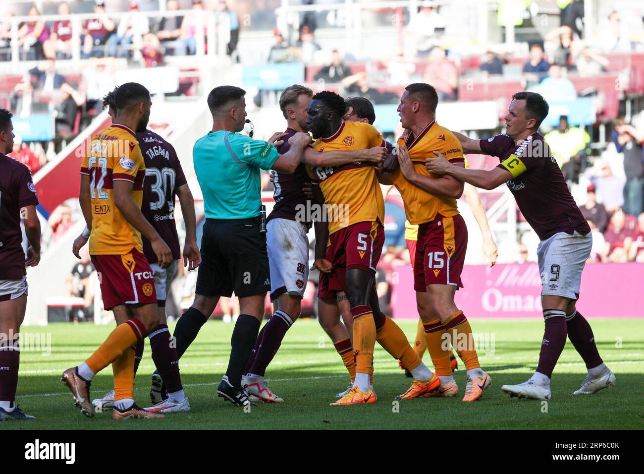 Edimbourg, Royaume-Uni. 03 septembre 2023. Edimbourg. Écosse. Parc Tynecastle. Le 3 septembre 2023, lors du match de Cinch Scottish Premiership entre Hearts et Motherwell à Tynecastle Park, les esprits se sont effondrés alors que Hearts essayait de revenir dans le jeu (crédit photo : David Mollison/Alamy Live News Banque D'Images