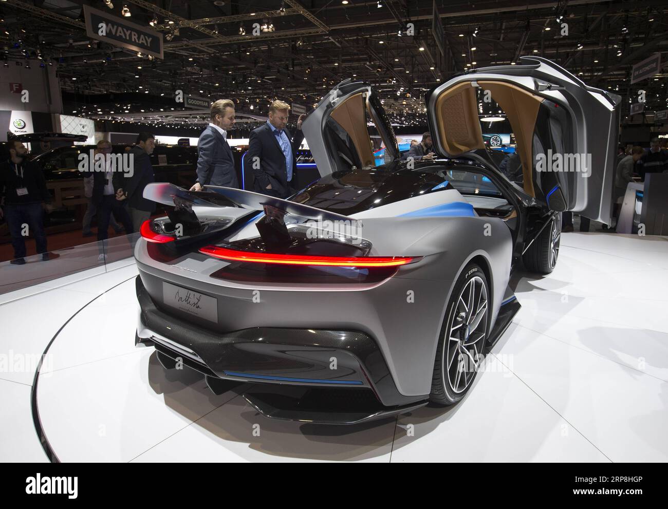 (190306) -- GENÈVE, 6 mars 2019 (Xinhua) -- une photo prise le 6 mars 2019 montre la Pininfarina Battista Electric Hypercar au 89e salon international de l'automobile de Genève à Genève, en Suisse. Les voitures électriques et les voitures hybrides sont les points forts du salon international de l automobile de Genève de cette année, qui sera ouvert au public du 7 au 17 mars. (Xinhua/Xu Jinquan) SUISSE-GENÈVE-SALON INTERNATIONAL DE L'AUTOMOBILE-VOITURES ÉLECTRIQUES PUBLICATIONxNOTxINxCHN Banque D'Images