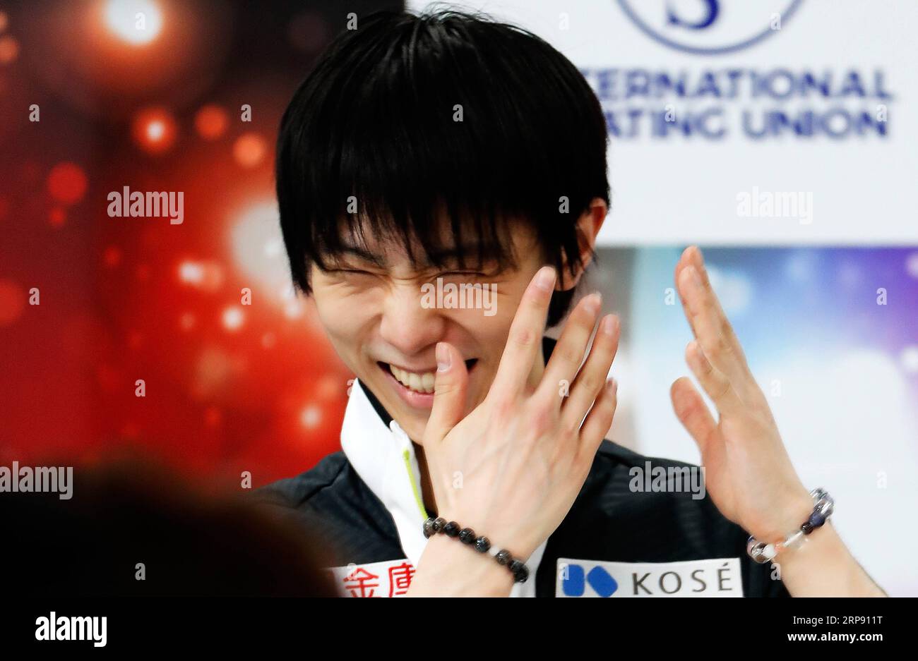 (190320) -- BEIJING, 20 mars 2019 (Xinhua) -- Yuzuru Hanyu, du Japon, réagit lors de la conférence de presse de l'équipe japonaise masculine des Championnats du monde ISU de patinage artistique 2019 à Saitama, au Japon, le 19 mars 2019. (Xinhua/Wang Lili) PHOTOS XINHUA DU JOUR PUBLICATIONxNOTxINxCHN Banque D'Images