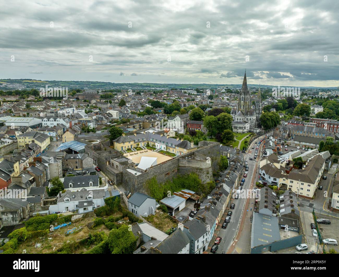 Vue aérienne Elizabeth fort base militaire en forme d'étoile à Cork Ireland nichée dans un quartier perché au sommet d'une colline Banque D'Images