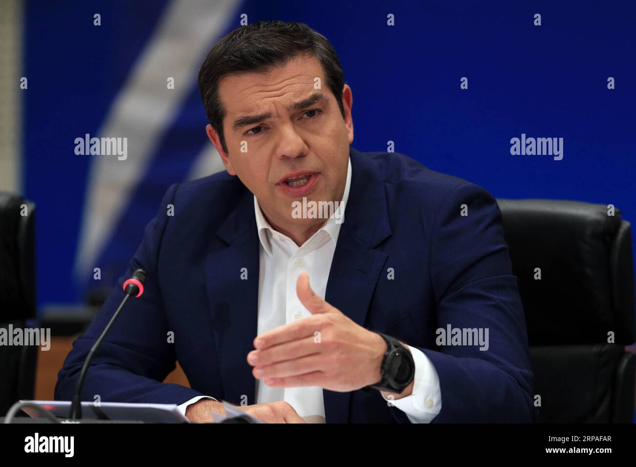 (190507) -- ATHÈNES, le 7 mai 2019 -- le Premier ministre grec Alexis Tsipras prend la parole lors d'une conférence de presse à Athènes, en Grèce, le 7 mai 2019. Le gouvernement grec a annoncé mardi un train de mesures visant à alléger le fardeau des contribuables dans la période post-sauvetage. GREECE-ATHENS-BAILOUT-PRESS CONFERENCE MariosxLolos PUBLICATIONxNOTxINxCHN Banque D'Images