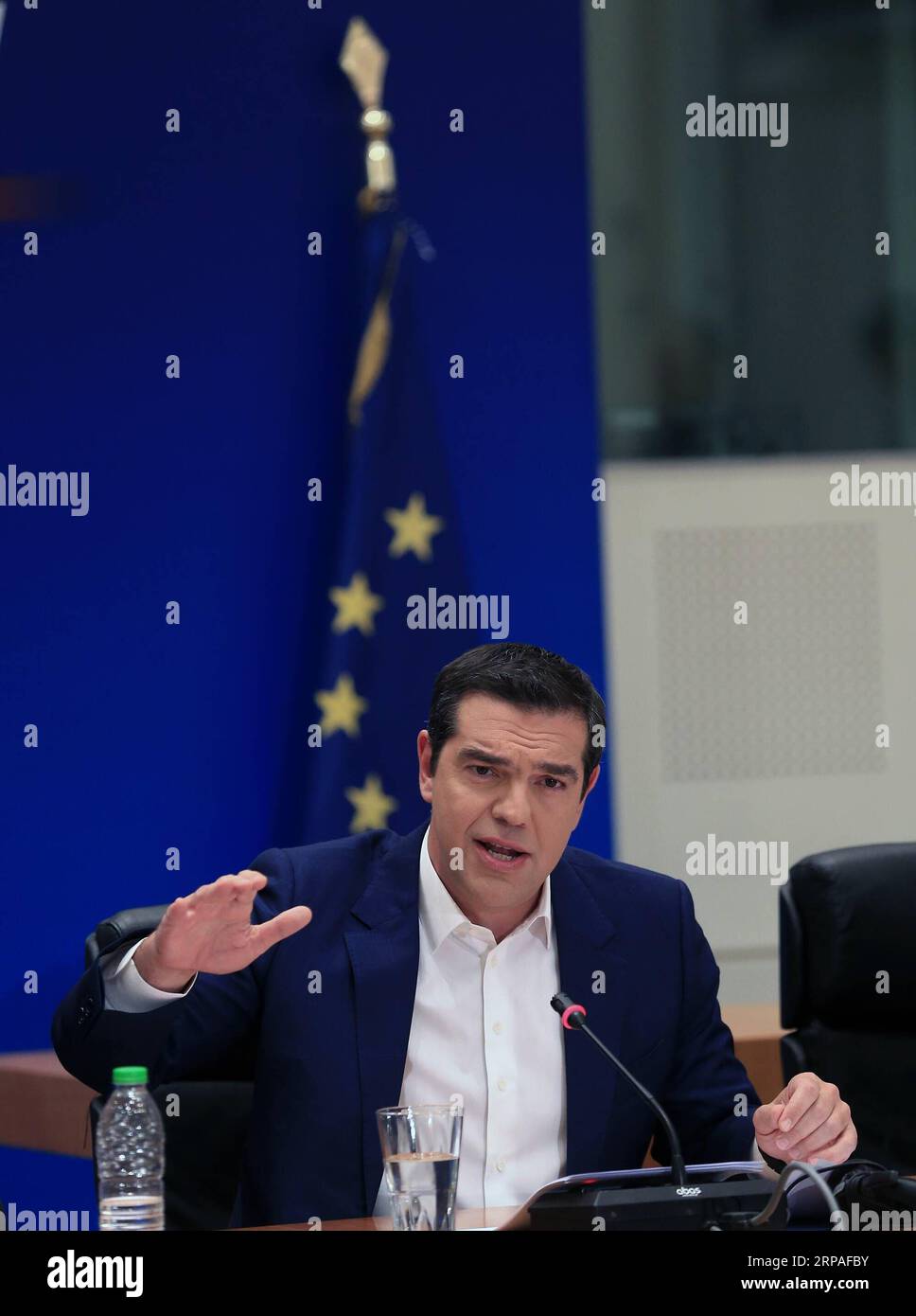 (190507) -- ATHÈNES, le 7 mai 2019 -- le Premier ministre grec Alexis Tsipras prend la parole lors d'une conférence de presse à Athènes, en Grèce, le 7 mai 2019. Le gouvernement grec a annoncé mardi un train de mesures visant à alléger le fardeau des contribuables dans la période post-sauvetage. GREECE-ATHENS-BAILOUT-PRESS CONFERENCE MariosxLolos PUBLICATIONxNOTxINxCHN Banque D'Images