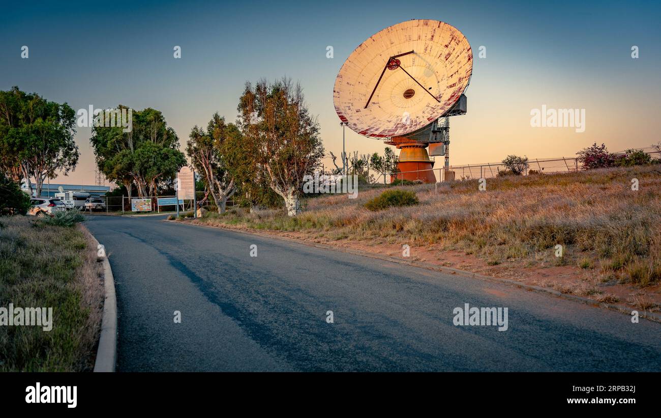 Antenne parabolique de radiotélescope à Carnarvon, WA, Australie Banque D'Images
