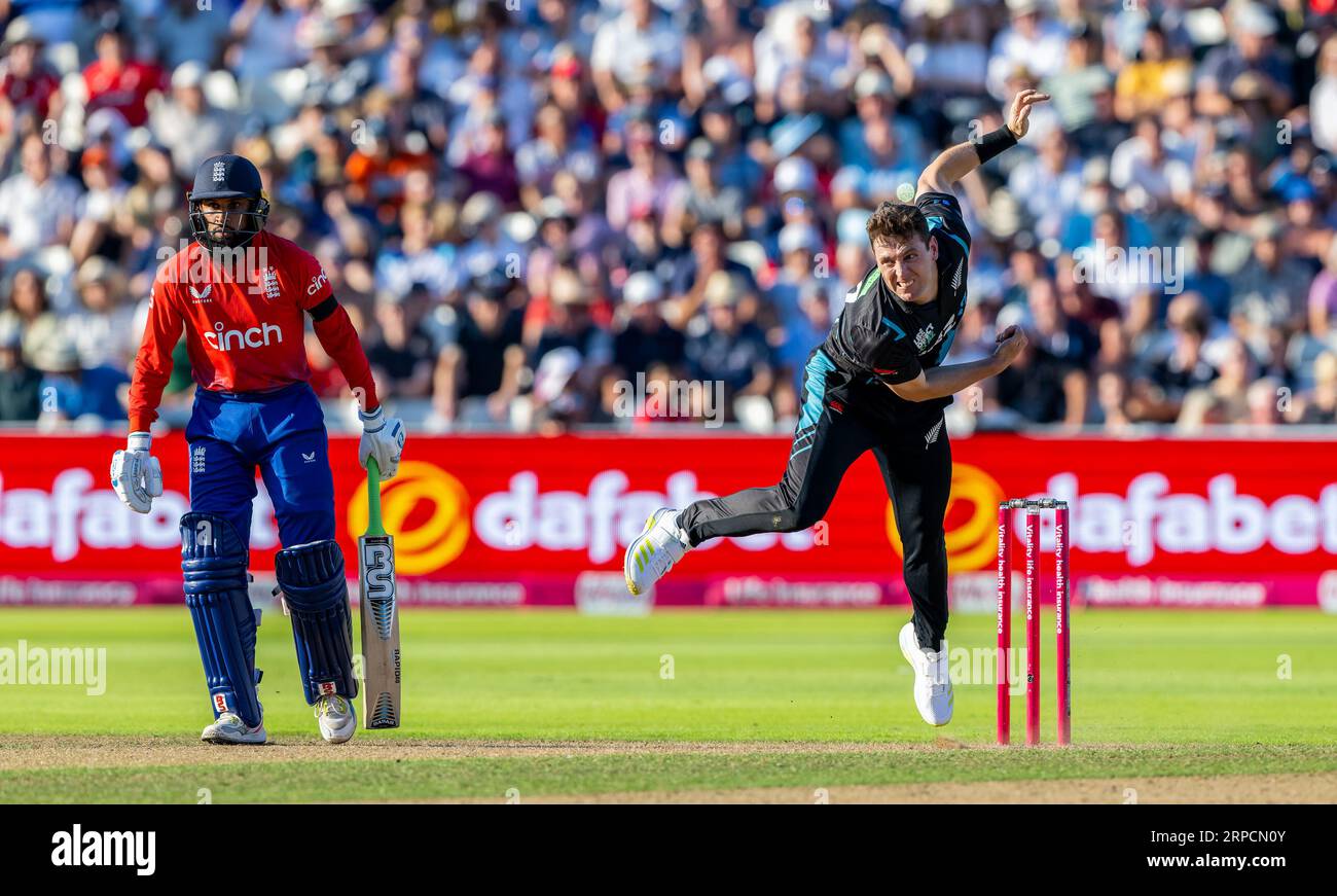 Matt Henry s'inclinant pour la Nouvelle-Zélande dans le 3e match Vitality IT20 entre l'Angleterre et la Nouvelle-Zélande Banque D'Images
